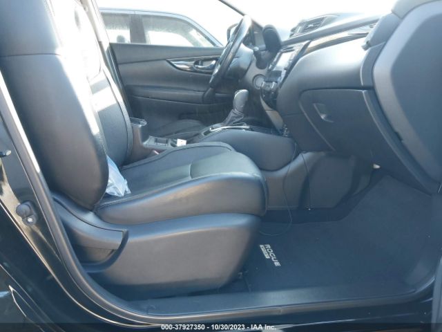 JN1BJ1CR4JW208048 Nissan Rogue Sport Sl