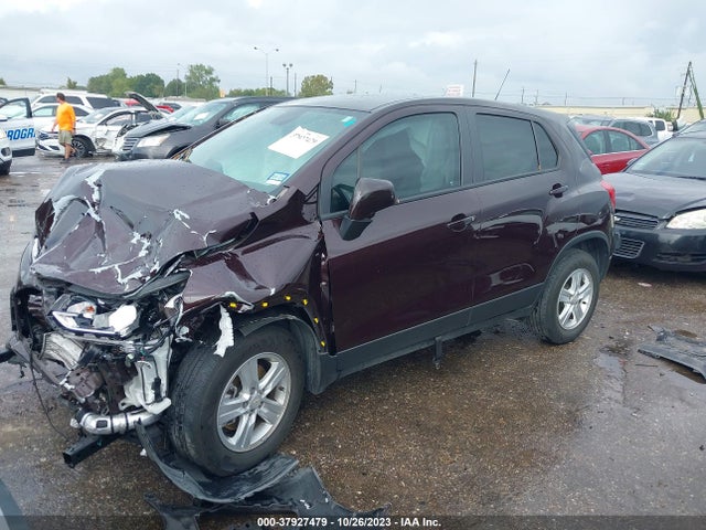 Chevrolet Trax Awd Ls 2022 KL7CJNSM8NB515750 Image 2