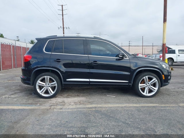 WVGAV7AX3FW550031 Volkswagen Tiguan R-line