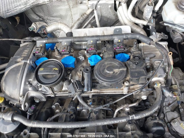 WVGAV7AX3FW550031 Volkswagen Tiguan R-line