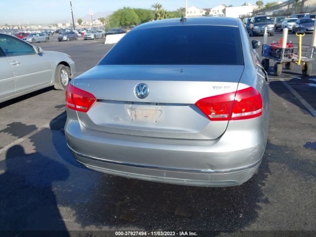 1VWBN7A35EC084752 Volkswagen Passat 2.0l Tdi Se