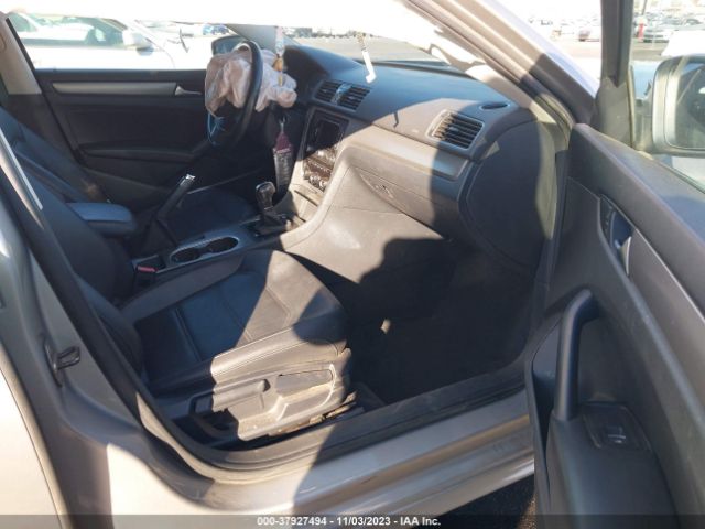 1VWBN7A35EC084752 Volkswagen Passat 2.0l Tdi Se