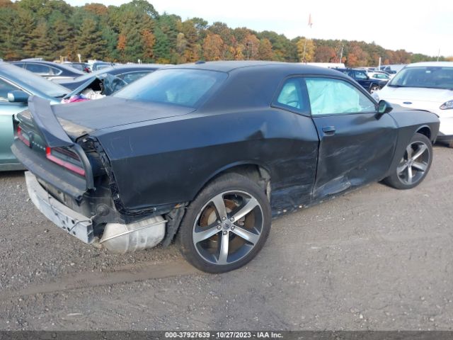 2C3CDZAG2KH560879 Dodge Challenger Sxt