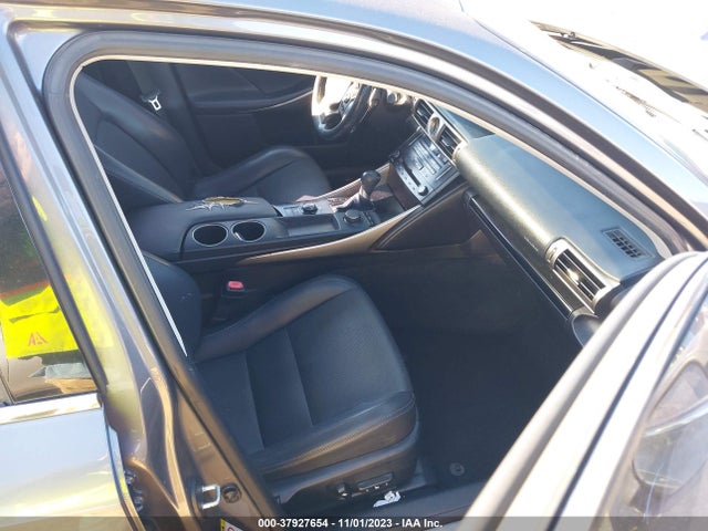 Lexus IS 250 2014 JTHBF1D22E5002883 Image 5