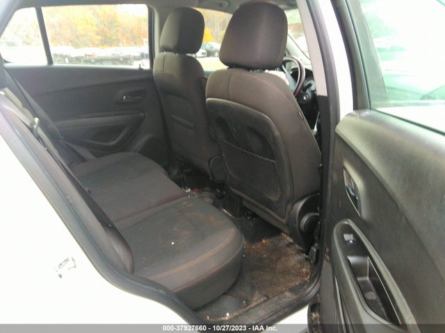 Chevrolet TRAX LS 2018 KL7CJKSBXJB509861 Image 8