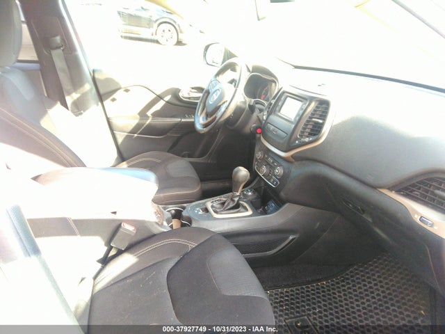 2016 JEEP CHEROKEE LATITUDE VIN: 1C4PJMCSXGW304122