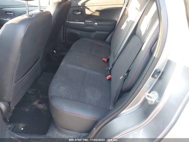 JA4ARUAU6NU016877 Mitsubishi Outlander Sport 2.0 Se