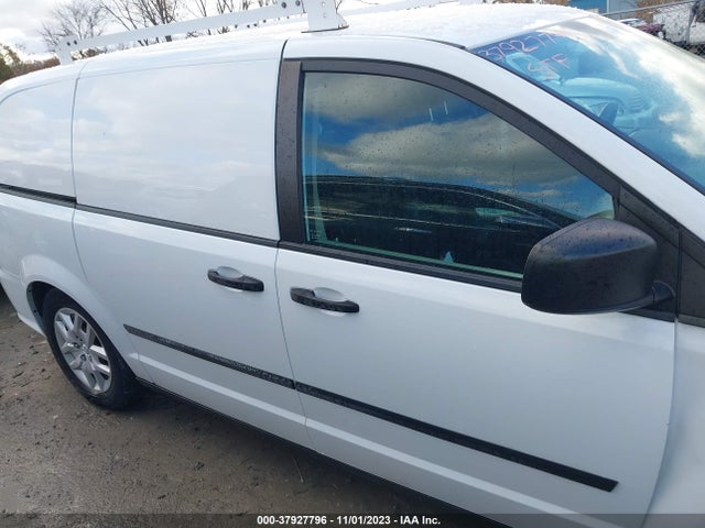 RAM Cargo Van Tradesman 2014 2C4JRGAG8ER149610 Image 14