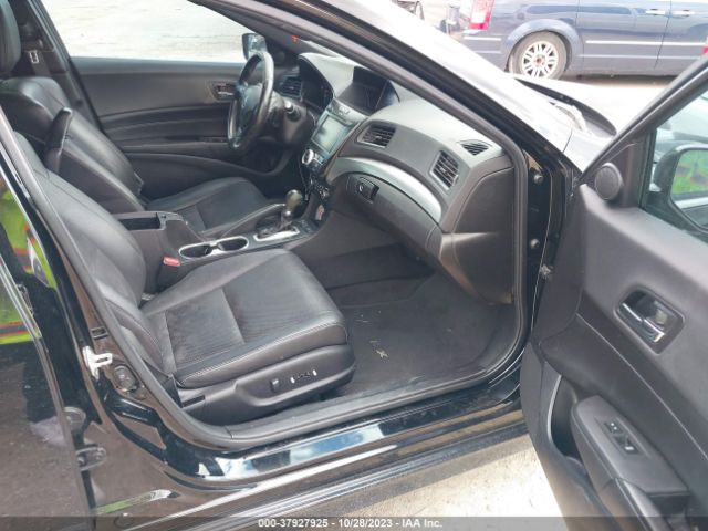 19UDE2F83GA008210 Acura Ilx W/premium