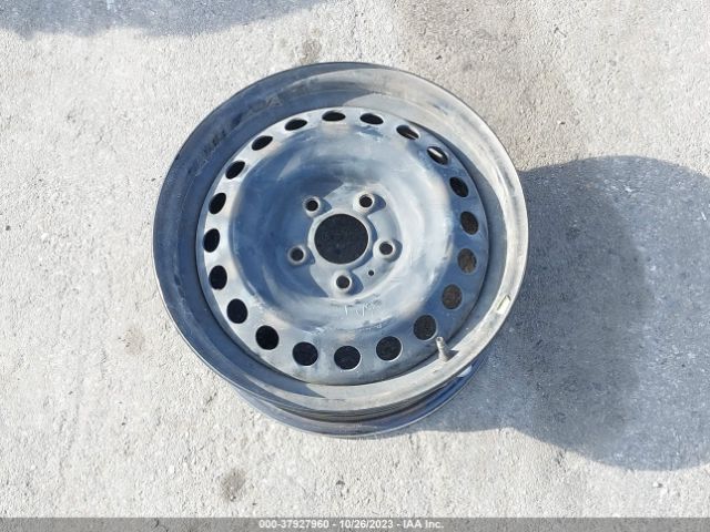 JTDKN3DUXF0398819 Toyota Prius Three