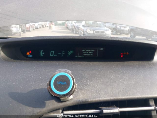 JTDKN3DUXF0398819 Toyota Prius Three
