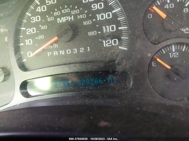 2006 CHEVROLET SILVERADO 1500 LS VIN: 2GCEC13V161223882