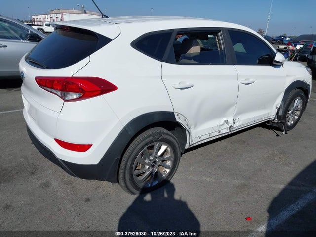 Hyundai TUCSON SE 2018 KM8J23A45JU674703 Image 4