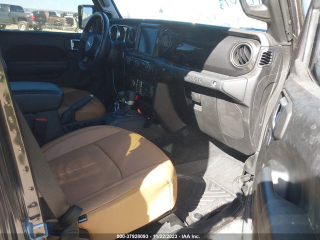 1C4HJXDG1MW838055 Jeep Wrangler Unlimited Sport Altitude