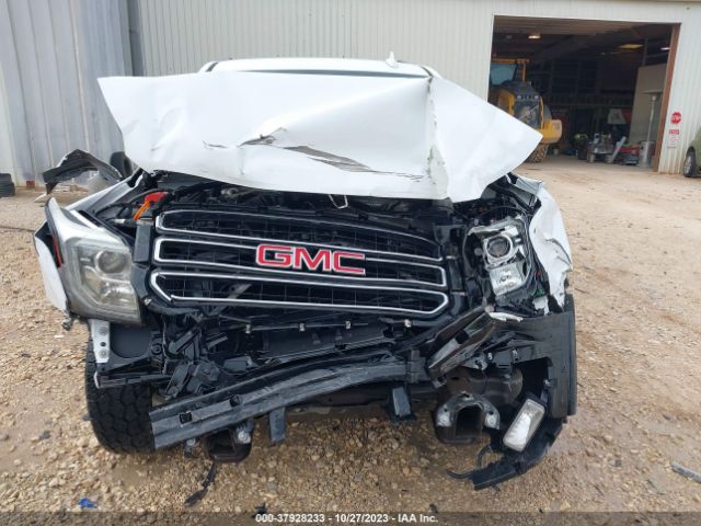 1GKS1GEC2FR734438 GMC Yukon Xl Sle