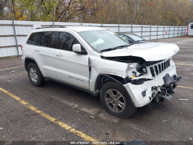 2015 JEEP GRAND CHEROKEE LAREDO VIN: 1C4RJFAG1FC100067