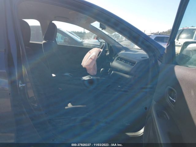 3CZRU6H35JG705994 Honda HR-V LX