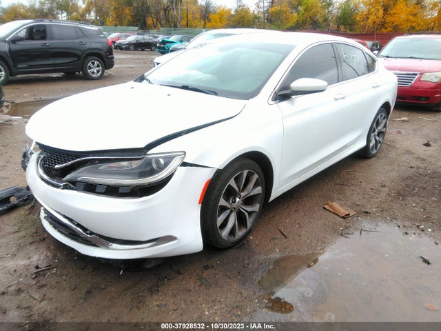 Chrysler 200 Limited 2015 1C3CCCAG3FN506441 Image 2