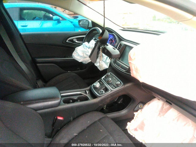 Chrysler 200 Limited 2015 1C3CCCAG3FN506441 Image 5