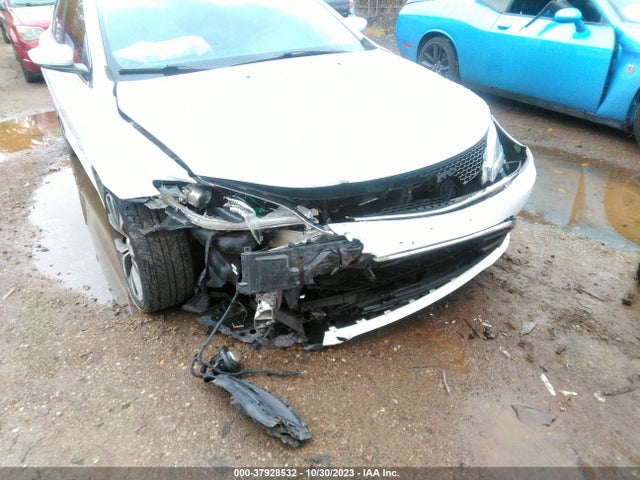 Chrysler 200 Limited 2015 1C3CCCAG3FN506441 Image 6