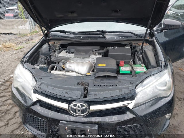 2015 TOYOTA CAMRY SE VIN: 4T1BF1FKXFU006715