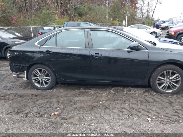 2015 TOYOTA CAMRY SE VIN: 4T1BF1FKXFU006715