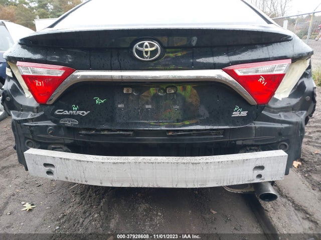 2015 TOYOTA CAMRY SE VIN: 4T1BF1FKXFU006715