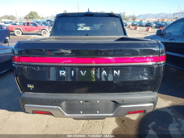 Rivian R1t Adventure 2023 7FCTGAAA9PN024102 Image 16