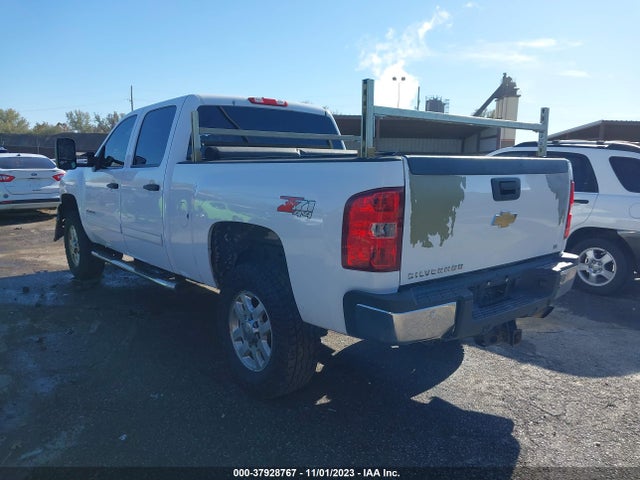 2011 CHEVROLET SILVERADO 2500HD LT VIN: 1GC1KXCG2BF224645