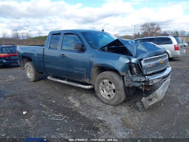 2013 CHEVROLET SILVERADO 1500 LT VIN: 1GCRCSE02DZ163253