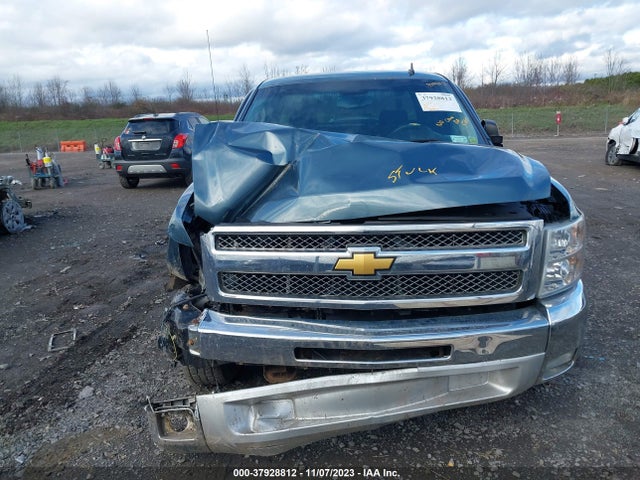 2013 CHEVROLET SILVERADO 1500 LT VIN: 1GCRCSE02DZ163253