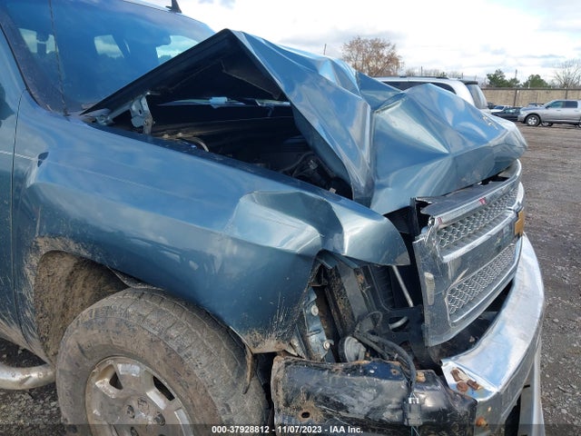 2013 CHEVROLET SILVERADO 1500 LT VIN: 1GCRCSE02DZ163253
