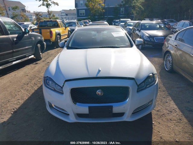 SAJWJ1CD7G8V91002 Jaguar Xj R-sport
