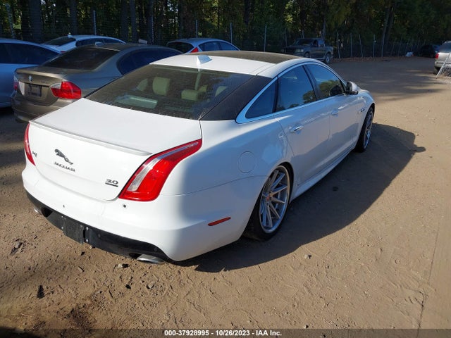 2016 JAGUAR XJ SAJWJ1CD7G8V91002 Photo 3