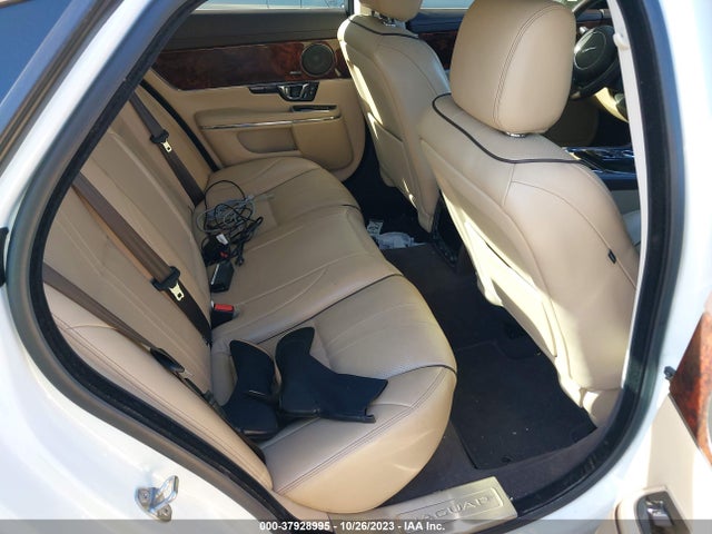 2016 JAGUAR XJ SAJWJ1CD7G8V91002 Photo 7
