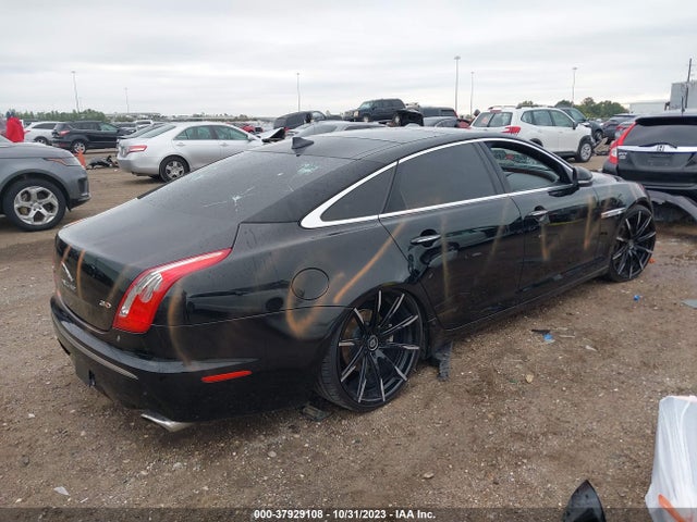 2015 JAGUAR XJ SAJWA2GZ7F8V83881 Photo 3