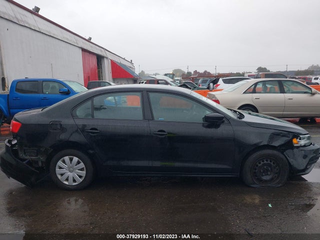 3VW1K7AJ4FM271144 Volkswagen Jetta 2.0l S