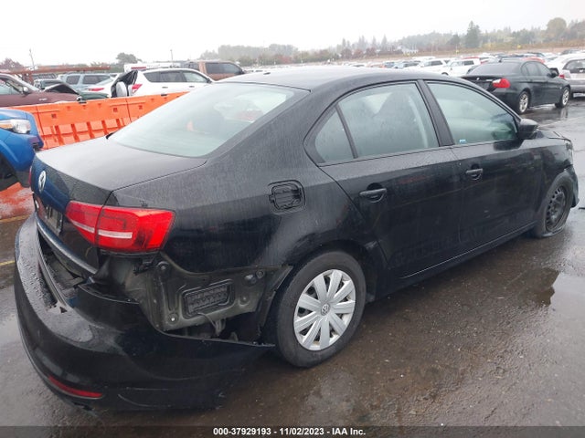 3VW1K7AJ4FM271144 Volkswagen Jetta 2.0l S