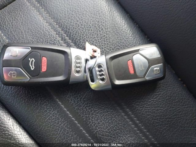 WA1BNAFY8J2106919 Audi Q5 Premium Plus
