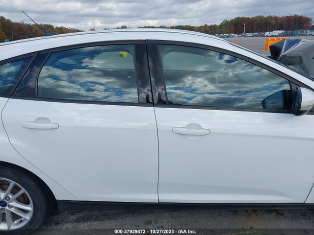 Ford FOCUS SE 2016 1FADP3K25GL386636 Image 13