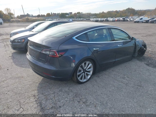 Tesla Model 3 Long Range 2018 5YJ3E1EB3JF068715 Image 4