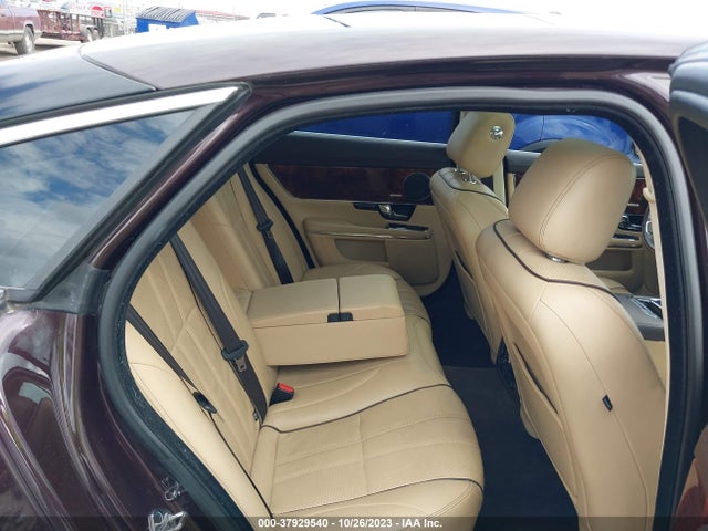 2011 JAGUAR XJ SAJWA1GE0BMV04513 Photo 7