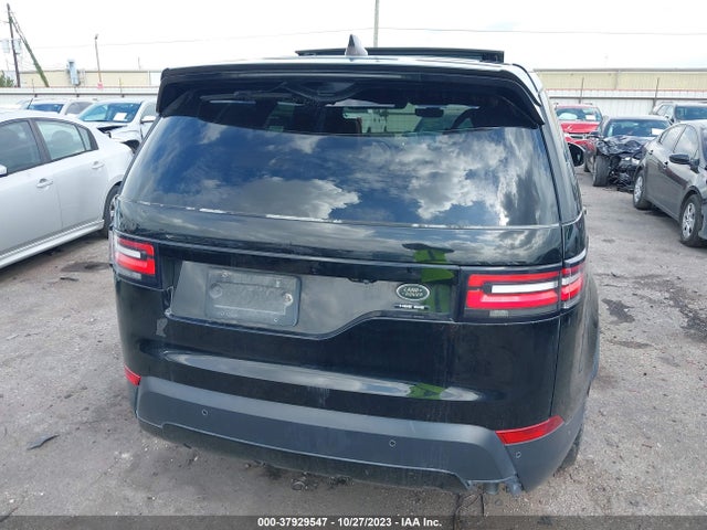 2017 LAND ROVER DISCOVERY HSE LUXURY VIN: SALRHBBV7HA045312