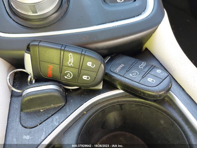 Chrysler 200 Limited 2015 1C3CCCAB4FN528212 Image 11