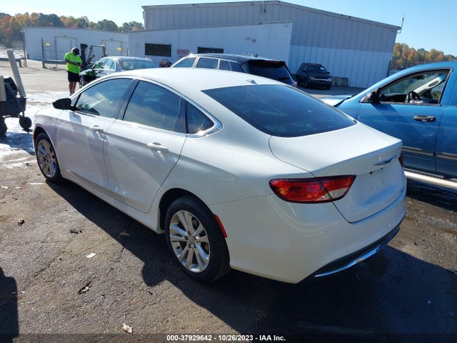 Chrysler 200 Limited 2015 1C3CCCAB4FN528212 Image 3