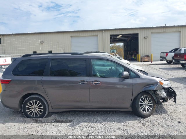 2020 TOYOTA SIENNA XLE VIN: 5TDYZ3DC3LS030237