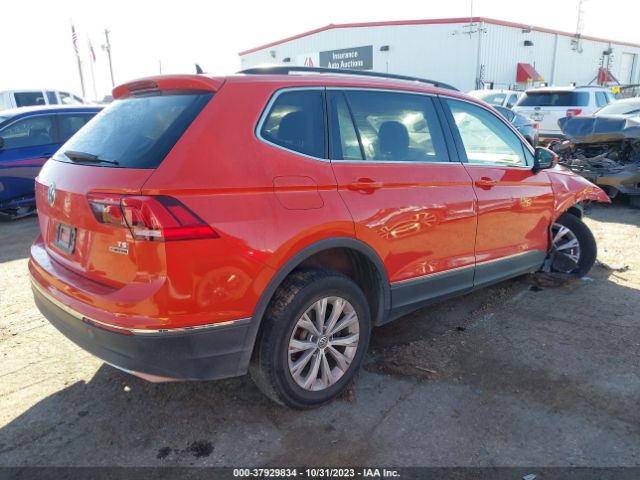 2018 VOLKSWAGEN TIGUAN 3VV2B7AX9JM050998 Photo 3