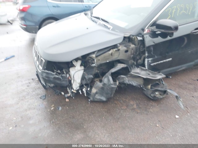 3C4NJDCB8HT635814 Jeep New Compass Limited 4x4
