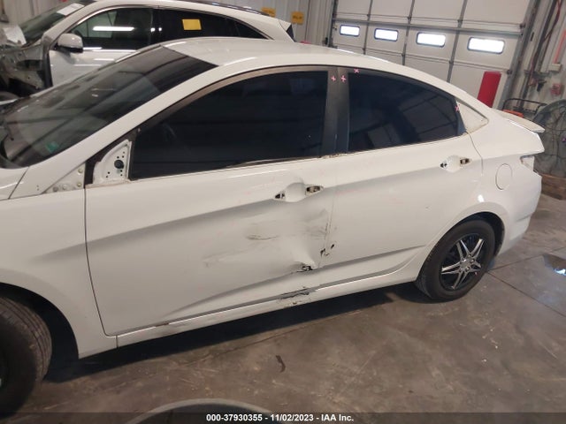 2015 HYUNDAI ACCENT GLS VIN: KMHCT4AE0FU801515