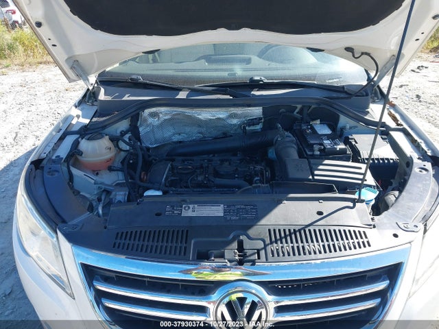 2011 VOLKSWAGEN TIGUAN WVGAV7AX3BW525396 Photo 9